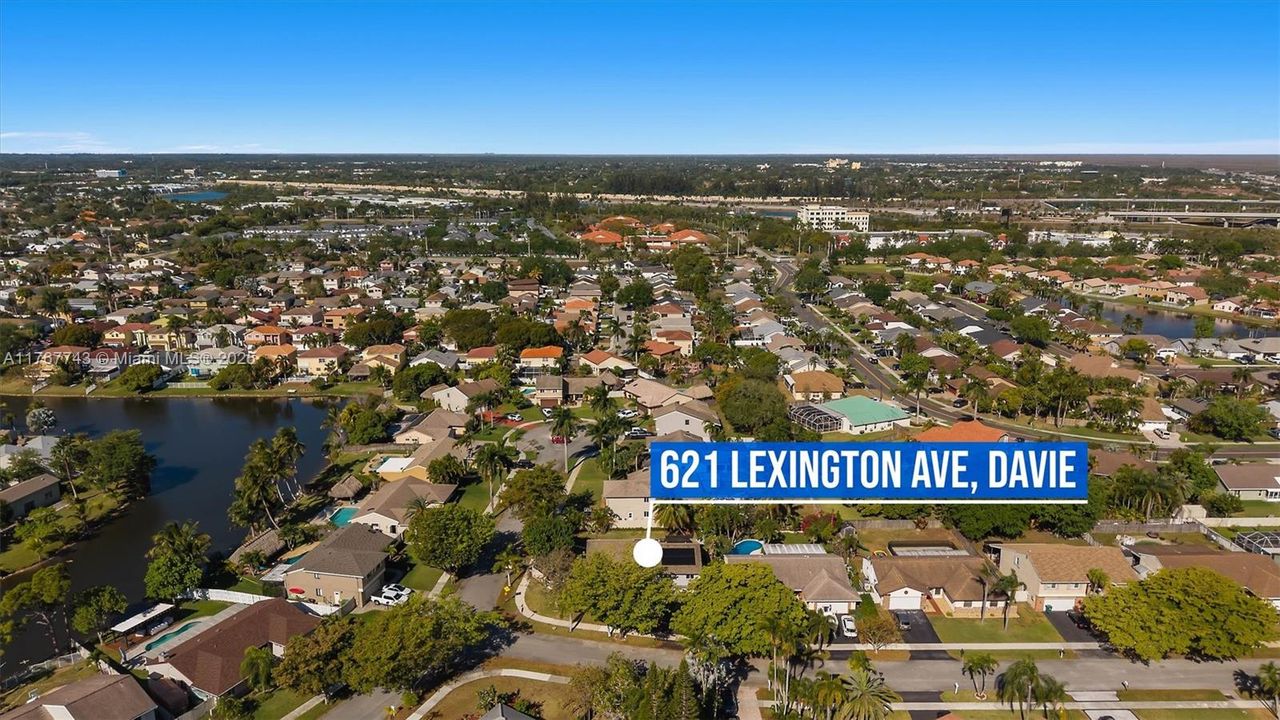 Recently Sold: $625,000 (4 beds, 2 baths, 2226 Square Feet)