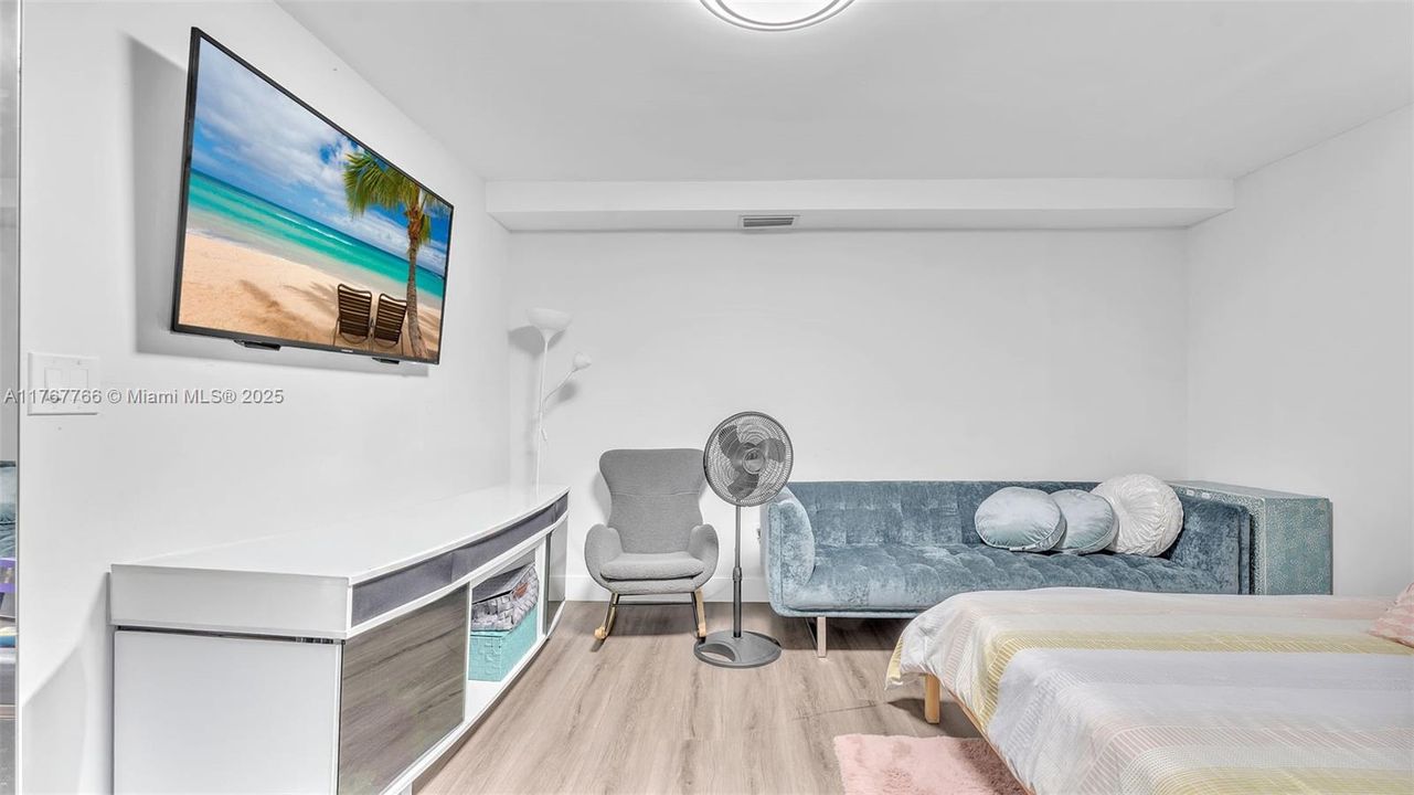 Recientemente alquilado: $1,500 (1 camas, 1 baños, 600 Pies cuadrados)