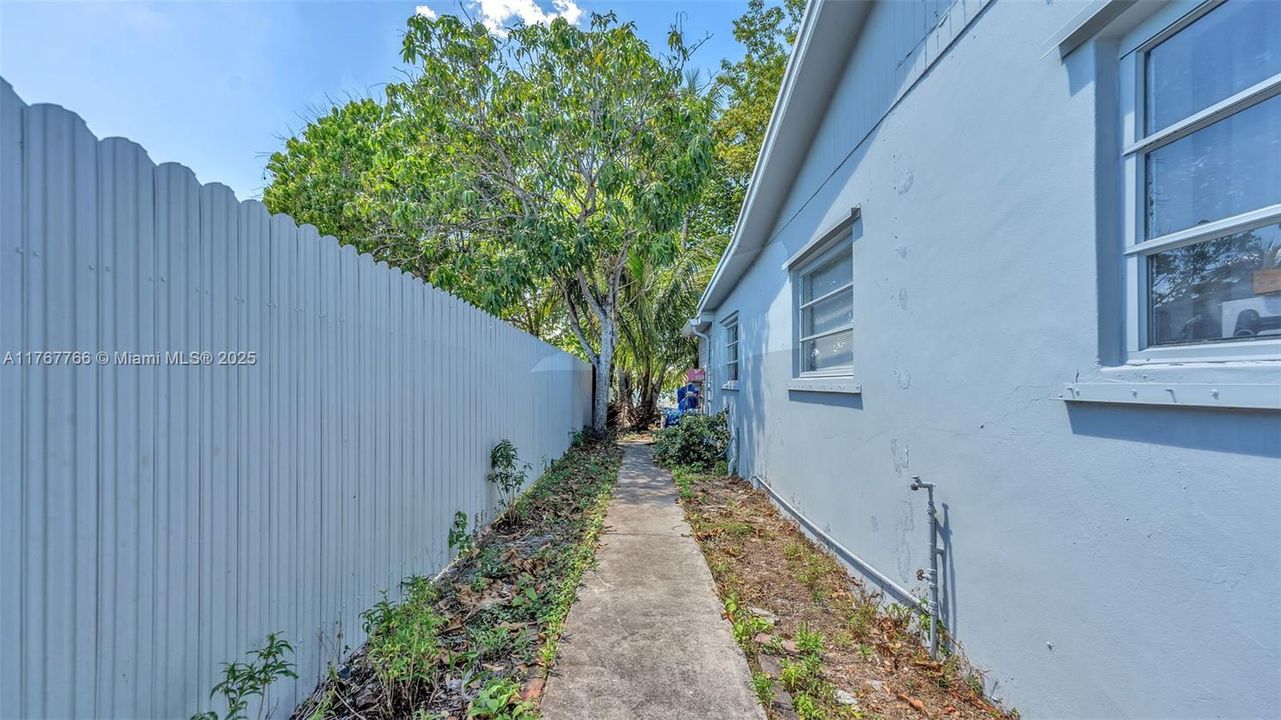 Recientemente alquilado: $1,500 (1 camas, 1 baños, 600 Pies cuadrados)