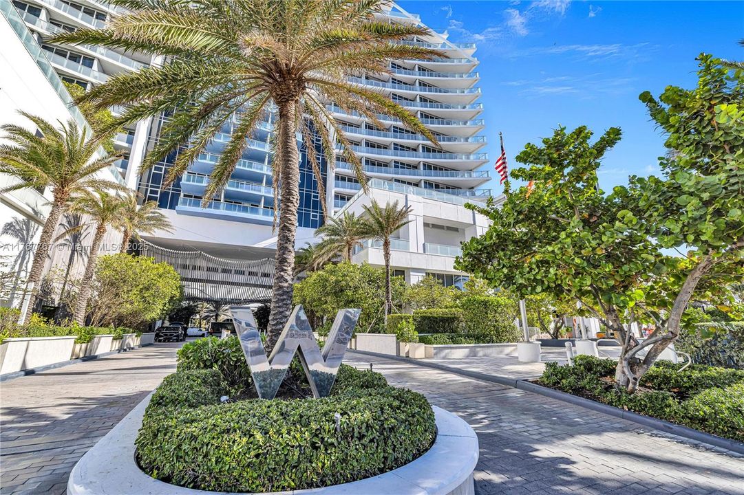 最近售出: $950,000 (2 贝兹, 2 浴室, 1176 平方英尺)