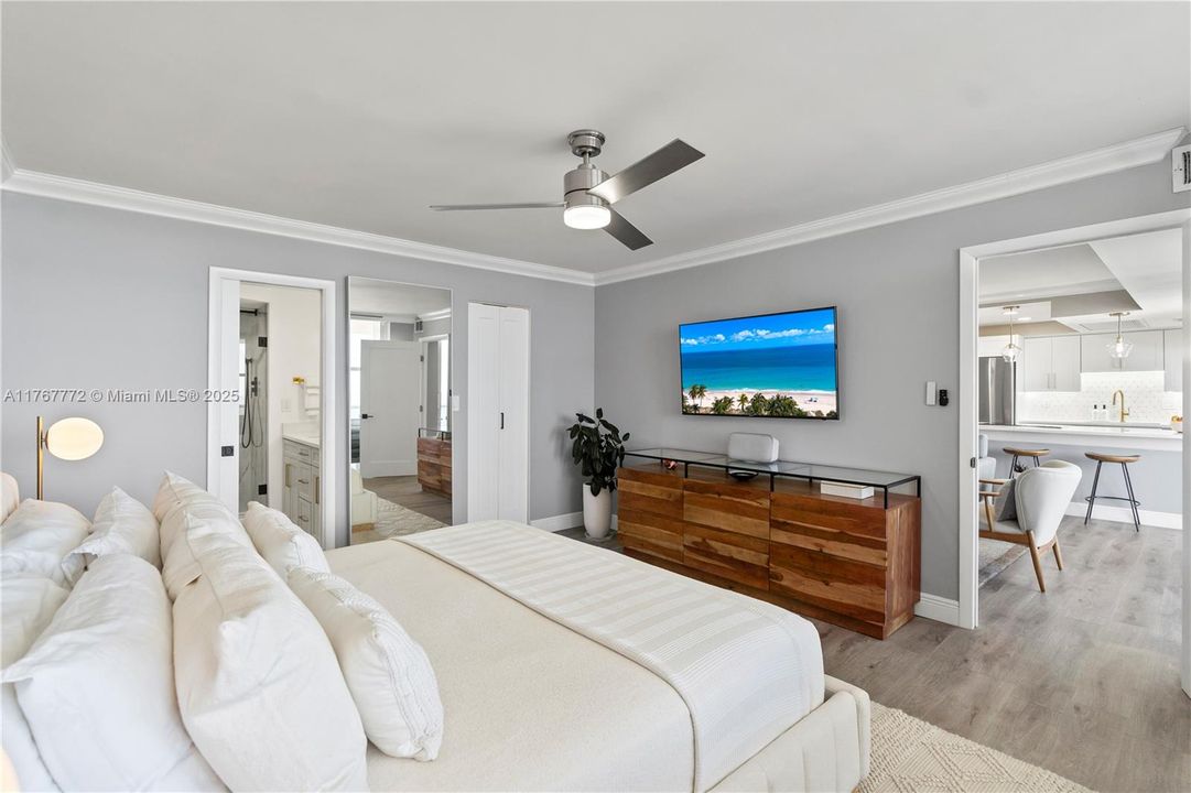 Недавно продано: $665,000 (2 спален, 2 ванн, 1100 Квадратных фут)