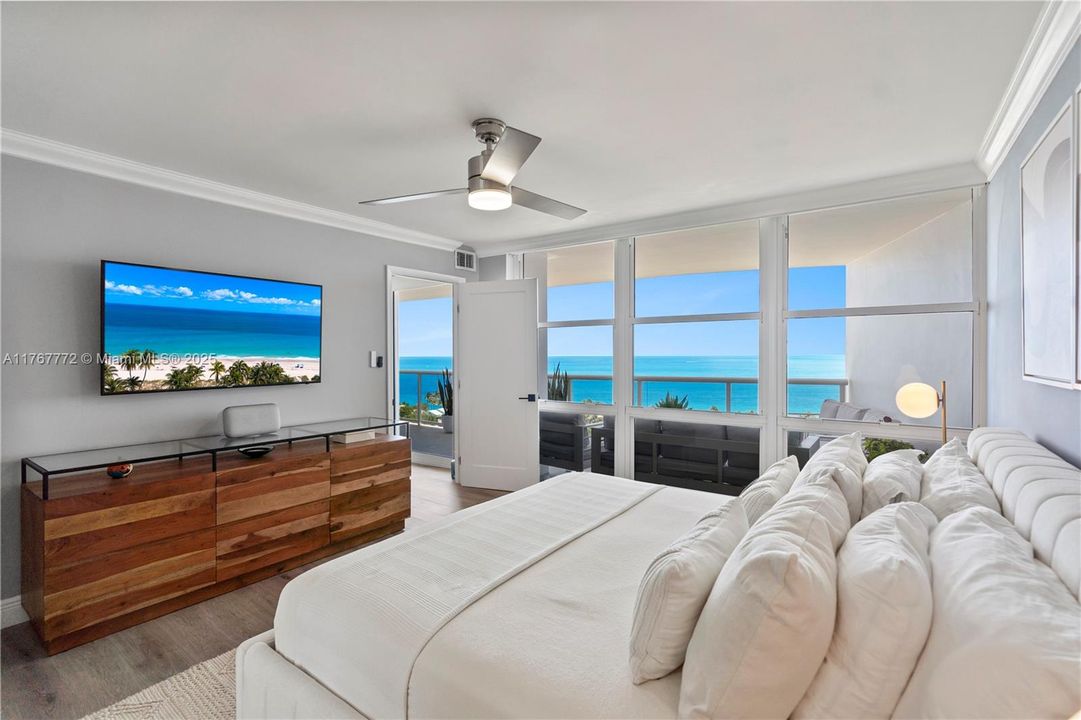 Недавно продано: $665,000 (2 спален, 2 ванн, 1100 Квадратных фут)