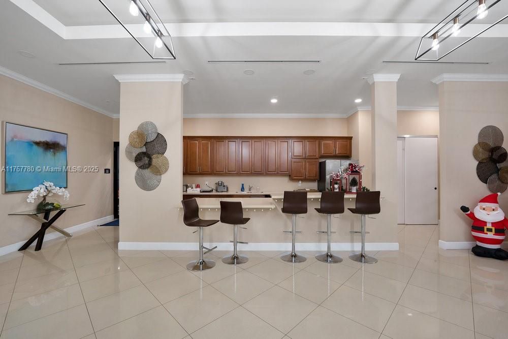 最近售出: $399,000 (3 贝兹, 2 浴室, 1566 平方英尺)