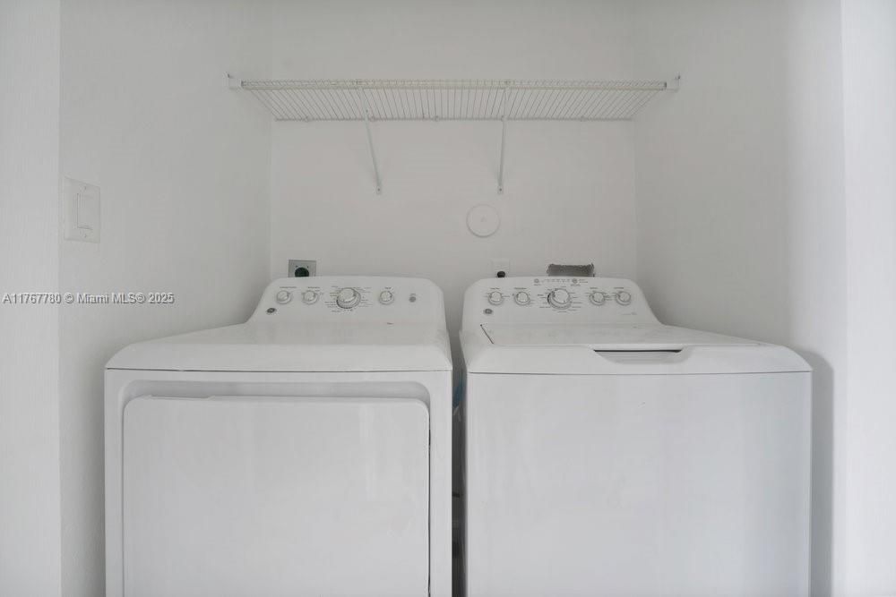 最近售出: $399,000 (3 贝兹, 2 浴室, 1566 平方英尺)