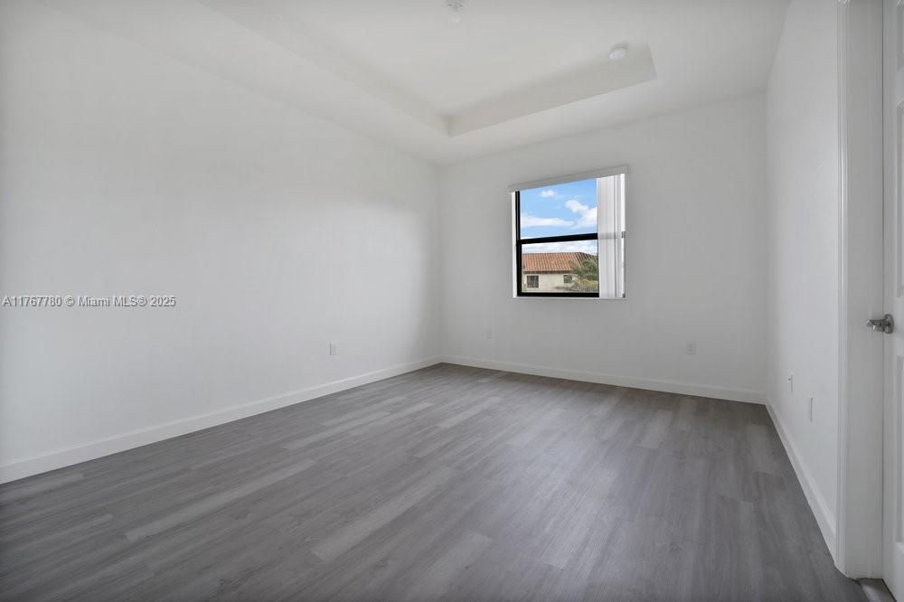 最近售出: $399,000 (3 贝兹, 2 浴室, 1566 平方英尺)