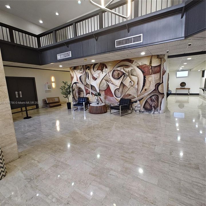 待售: $208,000 (1 贝兹, 1 浴室, 766 平方英尺)