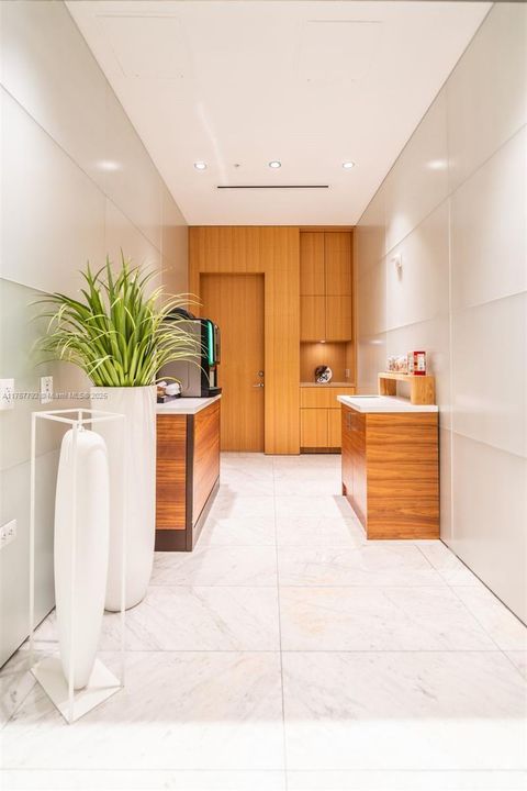 最近租的: $8,600 (3 贝兹, 3 浴室, 1856 平方英尺)