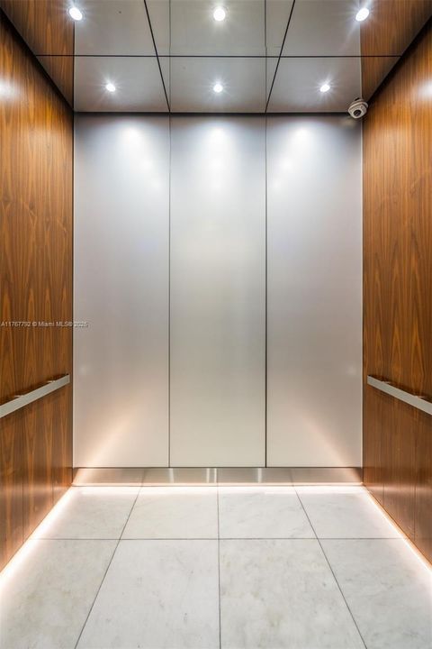 最近租的: $8,600 (3 贝兹, 3 浴室, 1856 平方英尺)