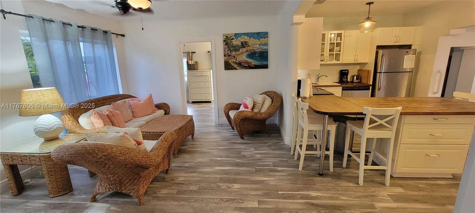 最近租的: $5,250 (5 贝兹, 4 浴室, 2152 平方英尺)