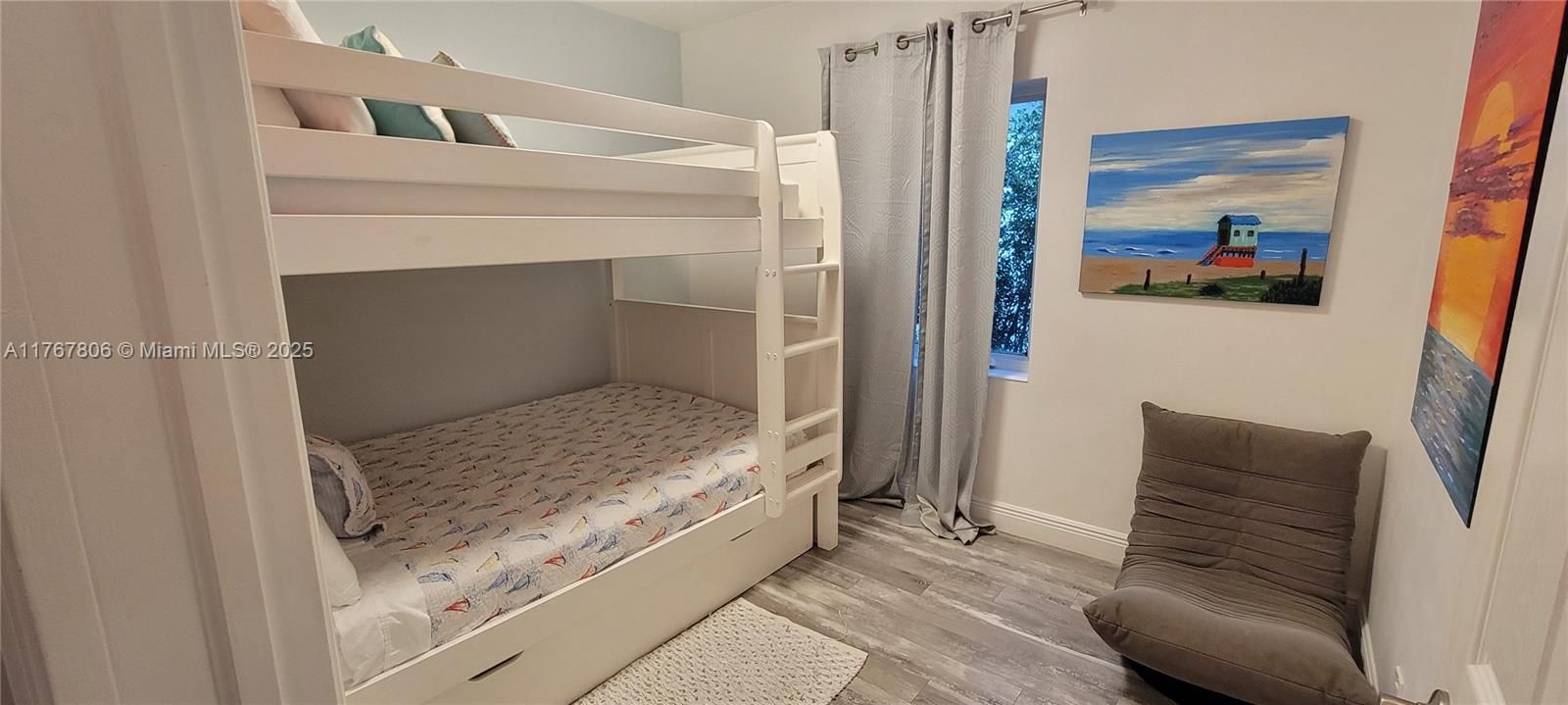 最近租的: $5,250 (5 贝兹, 4 浴室, 2152 平方英尺)