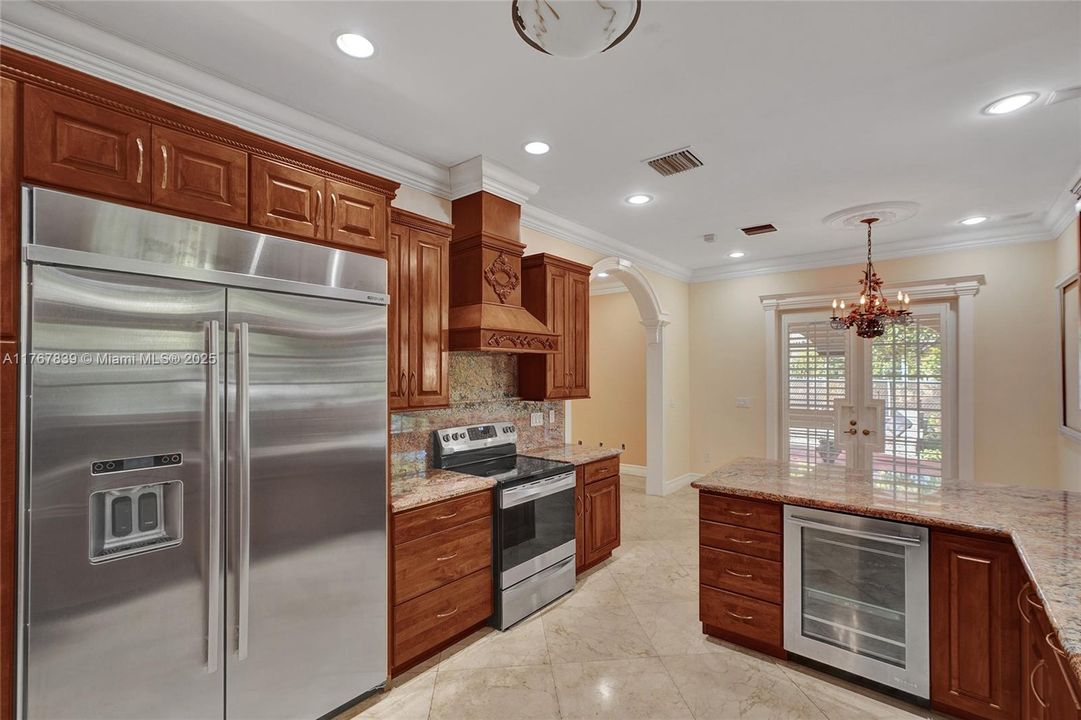 Recently Sold: $1,200,000 (4 beds, 3 baths, 2563 Square Feet)