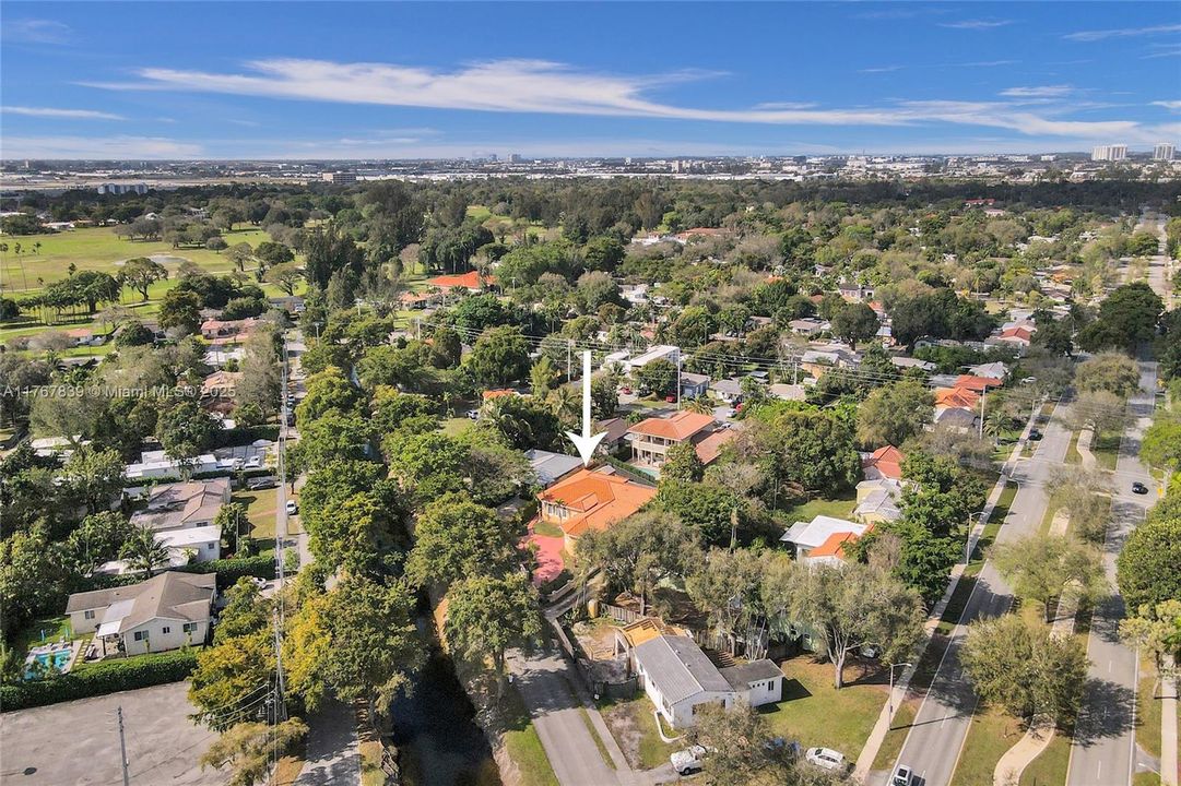 Walking distance to golf course, Westward Drive shoppes, Public Library, places of worship and more.