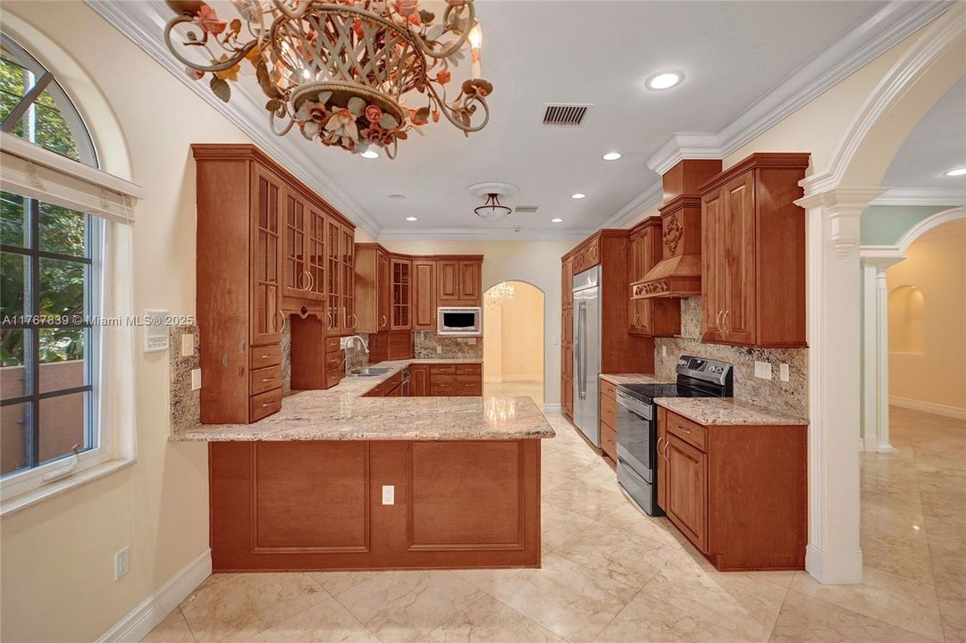 Recently Sold: $1,200,000 (4 beds, 3 baths, 2563 Square Feet)