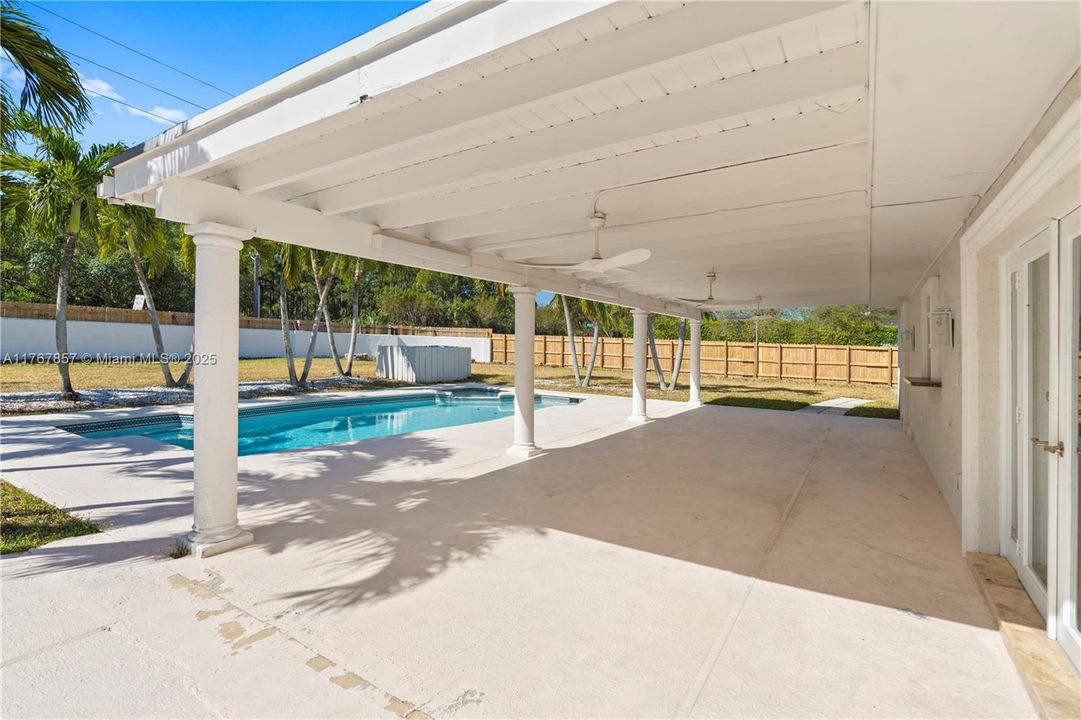 Recently Sold: $1,130,000 (4 beds, 4 baths, 2495 Square Feet)