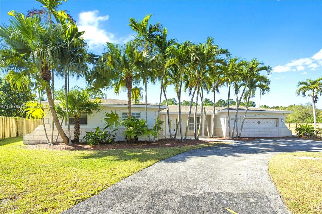 Recently Sold: $1,130,000 (4 beds, 4 baths, 2495 Square Feet)