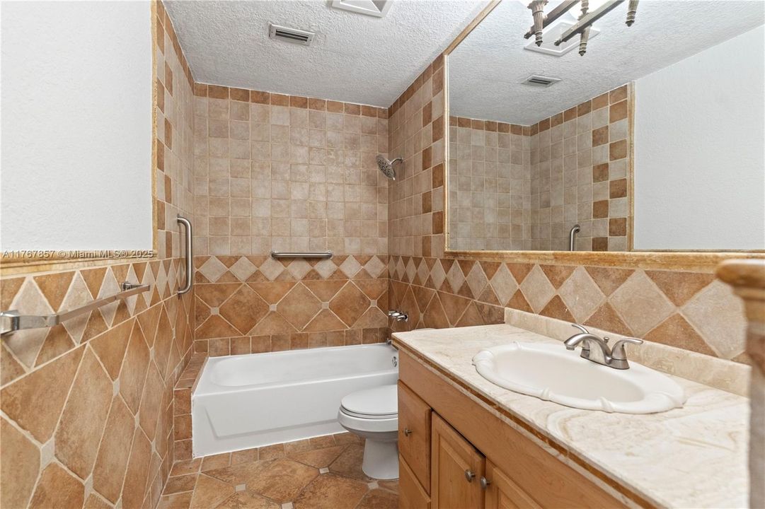 Recently Sold: $1,130,000 (4 beds, 4 baths, 2495 Square Feet)