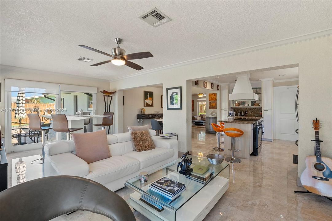 Recently Sold: $689,999 (3 beds, 2 baths, 1631 Square Feet)