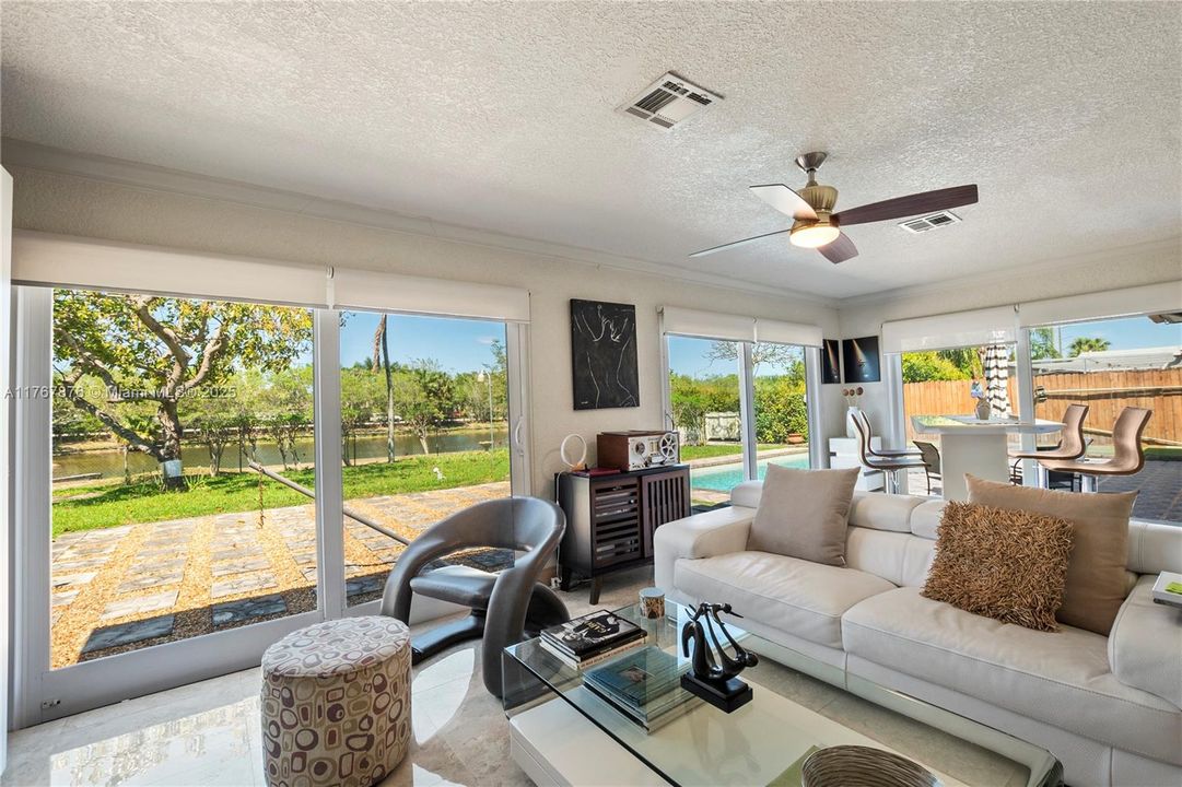 Recently Sold: $689,999 (3 beds, 2 baths, 1631 Square Feet)