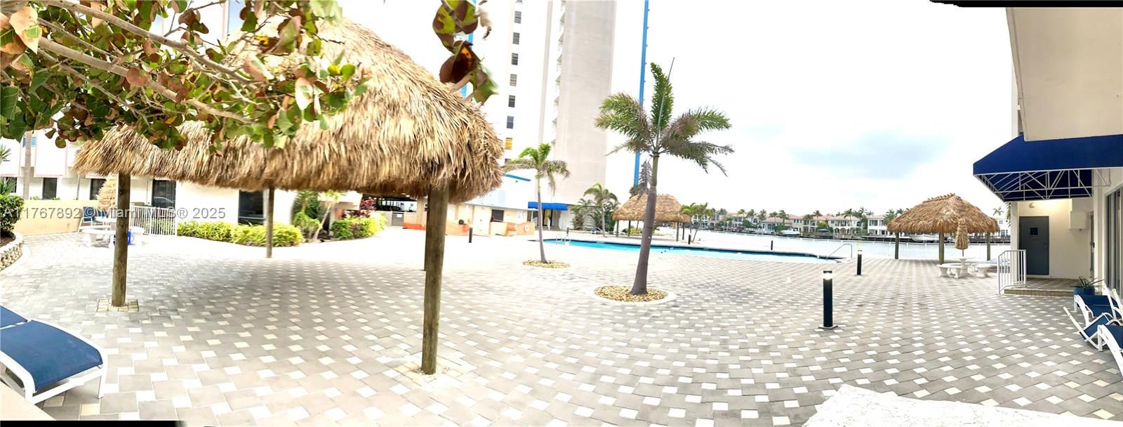 Recently Sold: $477,000 (2 beds, 2 baths, 1287 Square Feet)