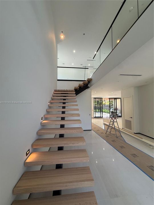 Recently Sold: $3,100,000 (4 beds, 4 baths, 1224 Square Feet)