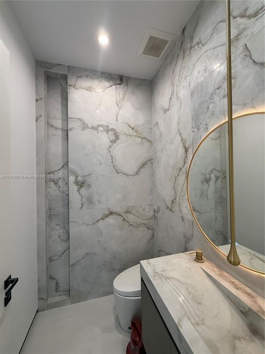 Recently Sold: $3,100,000 (4 beds, 4 baths, 1224 Square Feet)