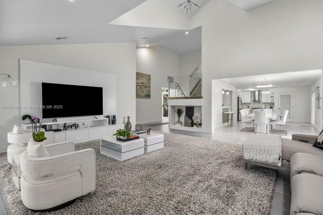 待售: $899,000 (4 贝兹, 4 浴室, 2722 平方英尺)