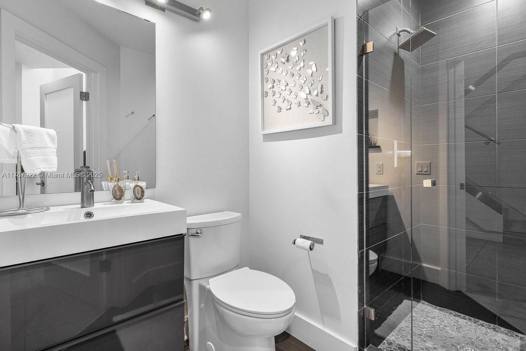 待售: $899,000 (4 贝兹, 4 浴室, 2722 平方英尺)