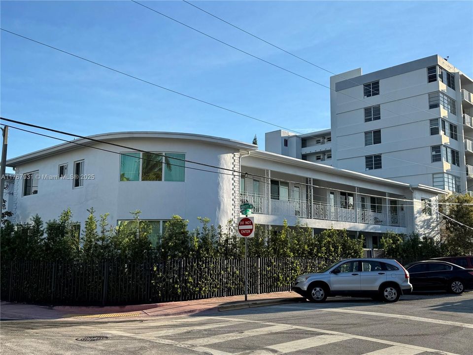 Recently Rented: $1,970 (1 beds, 2 baths, 0 Square Feet)