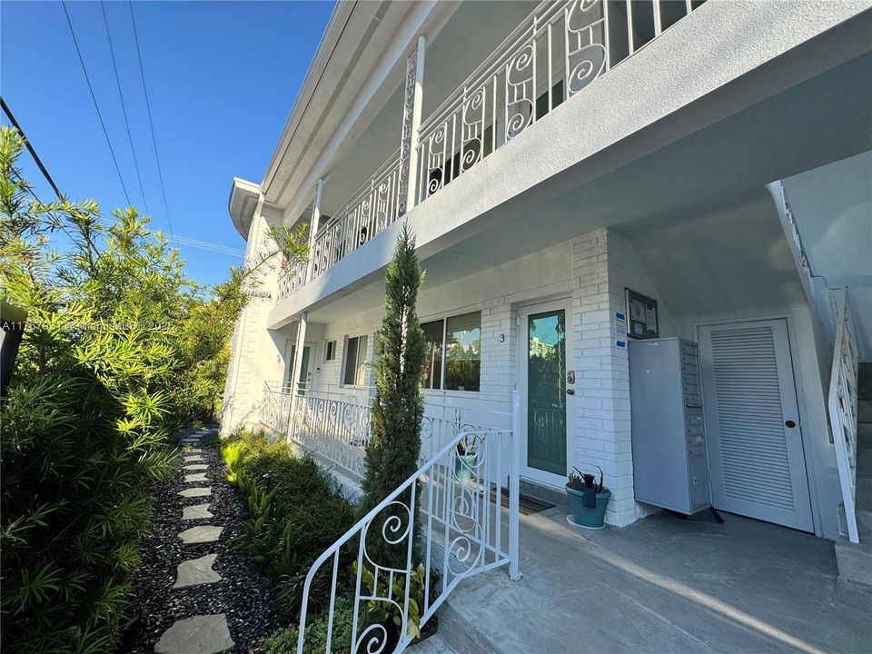 Recently Rented: $1,970 (1 beds, 2 baths, 0 Square Feet)