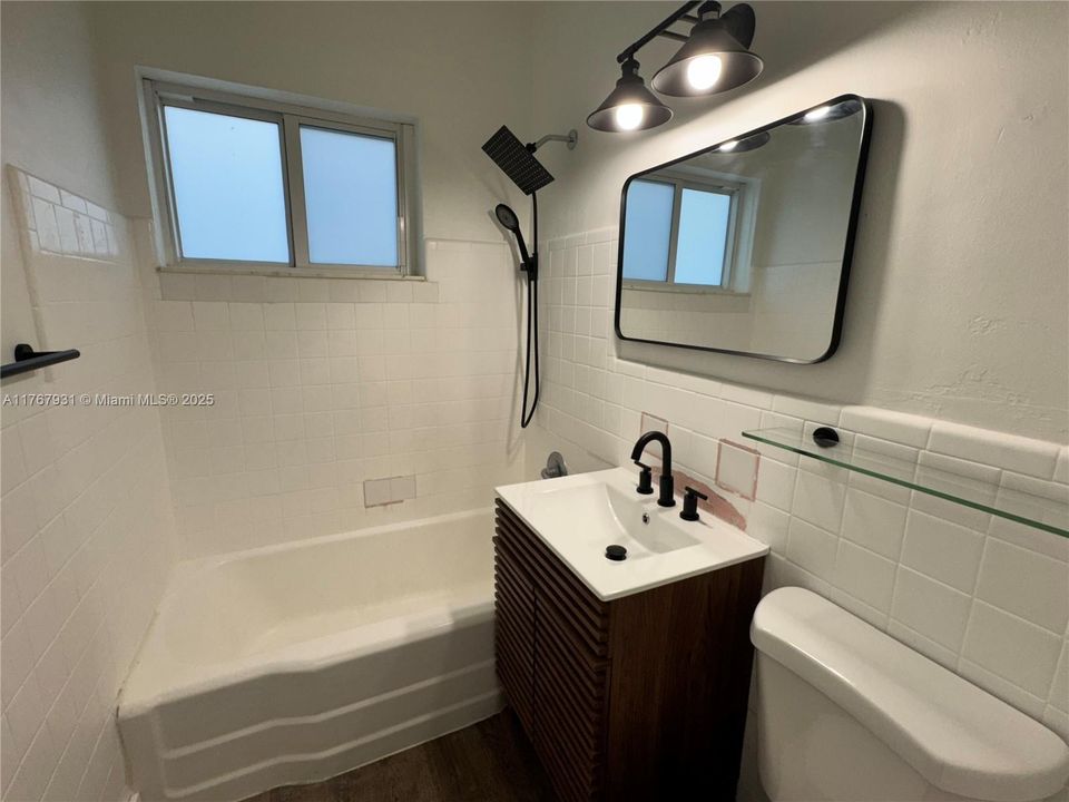 Recently Rented: $1,970 (1 beds, 2 baths, 0 Square Feet)