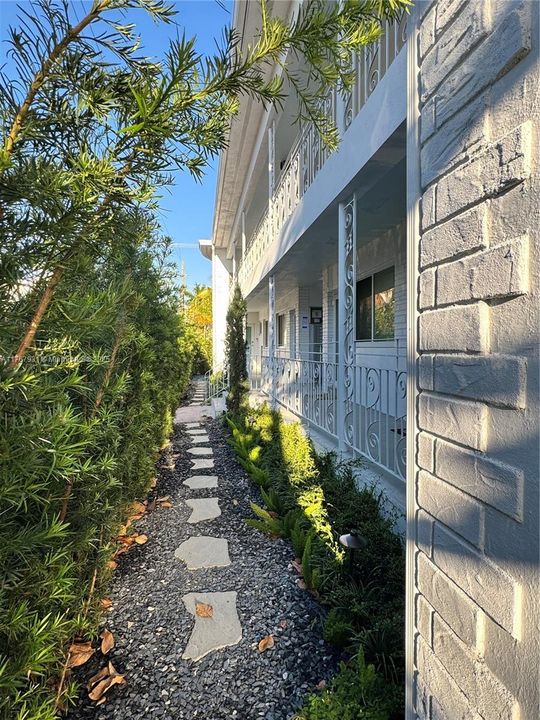 Recently Rented: $1,970 (1 beds, 2 baths, 0 Square Feet)