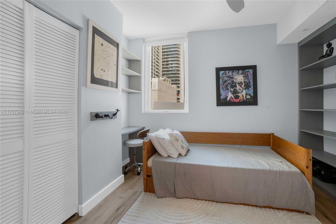 For Rent: $3,900 (2 beds, 2 baths, 1044 Square Feet)