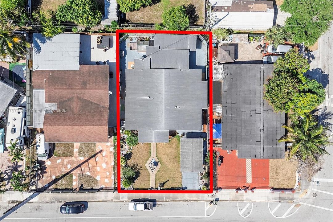 最近售出: $599,950 (4 贝兹, 3 浴室, 1884 平方英尺)