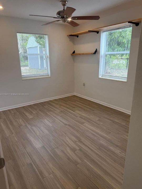 Recently Rented: $2,200 (2 beds, 1 baths, 874 Square Feet)