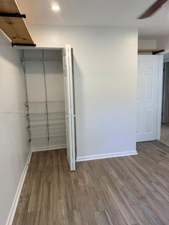 Recently Rented: $2,200 (2 beds, 1 baths, 874 Square Feet)