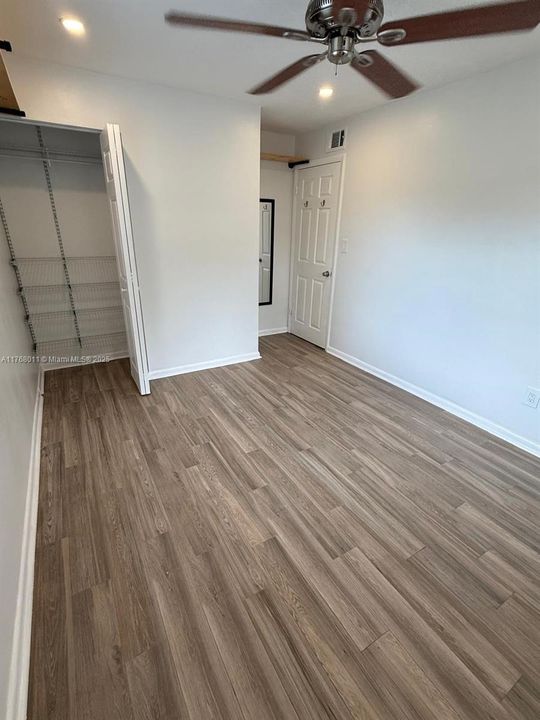 Recently Rented: $2,200 (2 beds, 1 baths, 874 Square Feet)