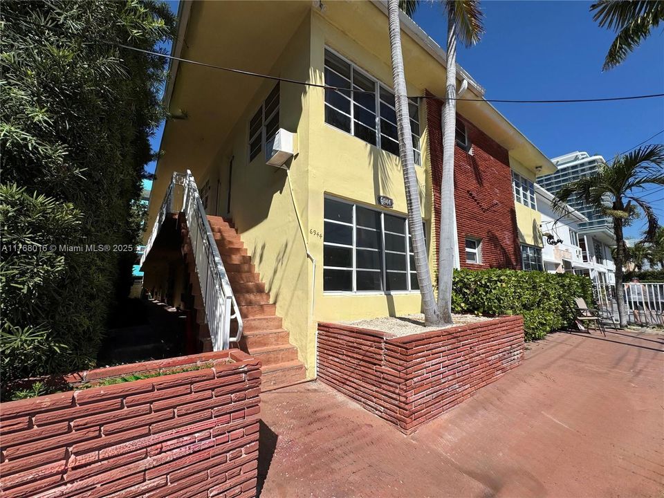 Recently Rented: $2,000 (1 beds, 1 baths, 601 Square Feet)