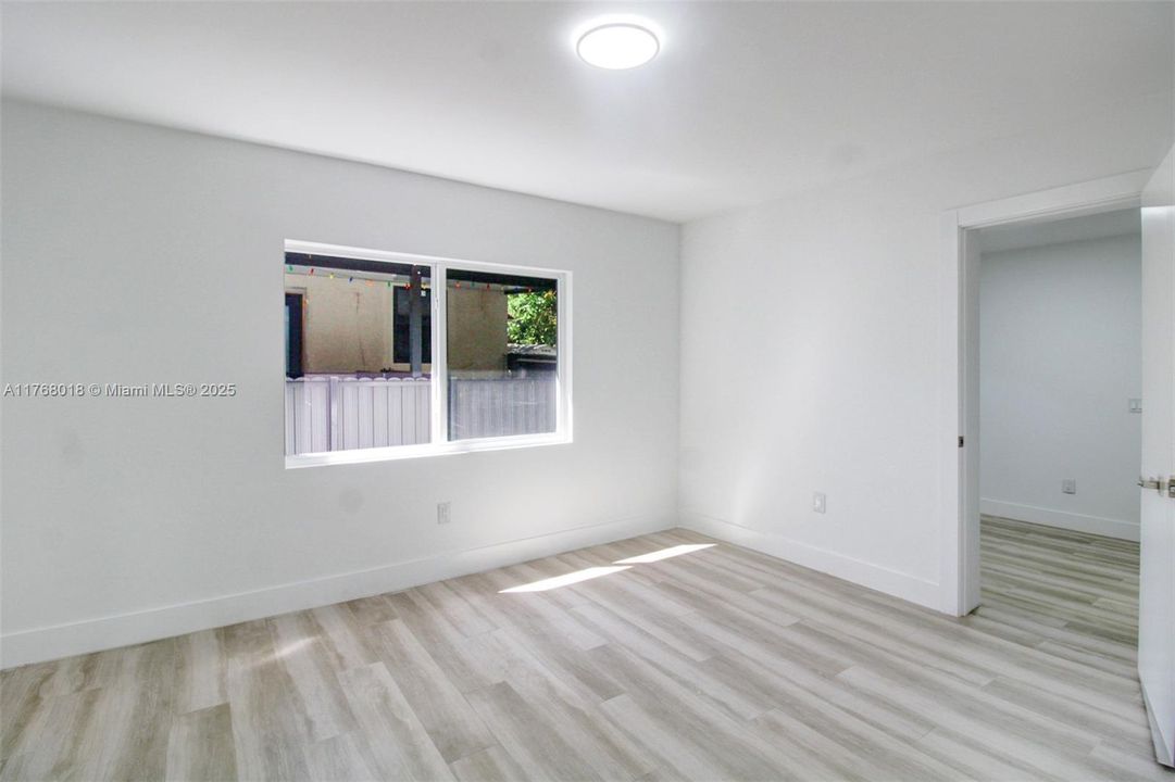 Недавно продано: $649,000 (3 спален, 2 ванн, 1468 Квадратных фут)