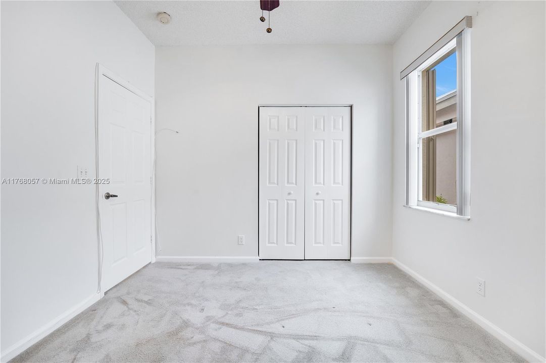 Recently Sold: $558,900 (3 beds, 2 baths, 1694 Square Feet)