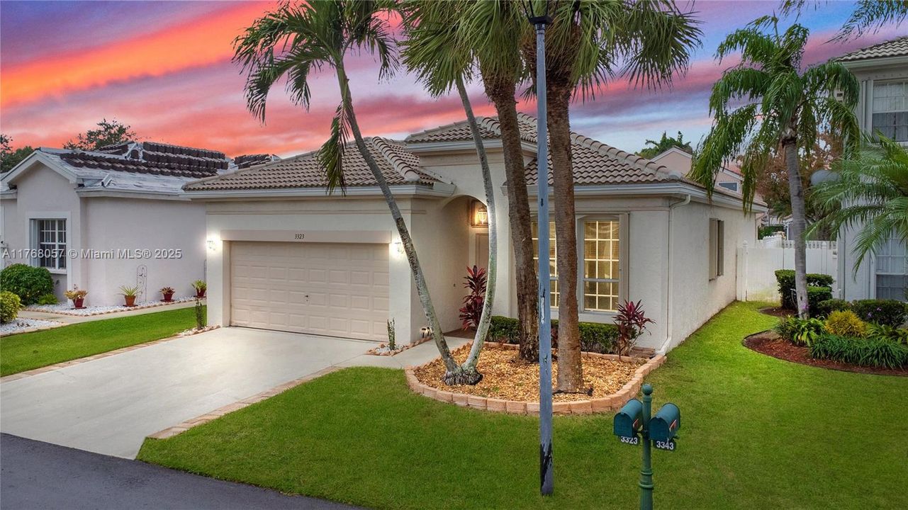 Recently Sold: $558,900 (3 beds, 2 baths, 1694 Square Feet)