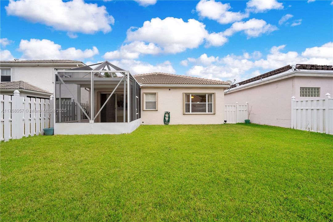 Recently Sold: $558,900 (3 beds, 2 baths, 1694 Square Feet)