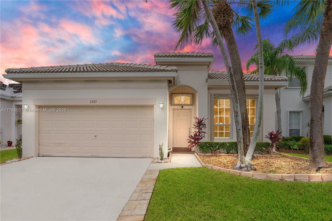 Recently Sold: $558,900 (3 beds, 2 baths, 1694 Square Feet)