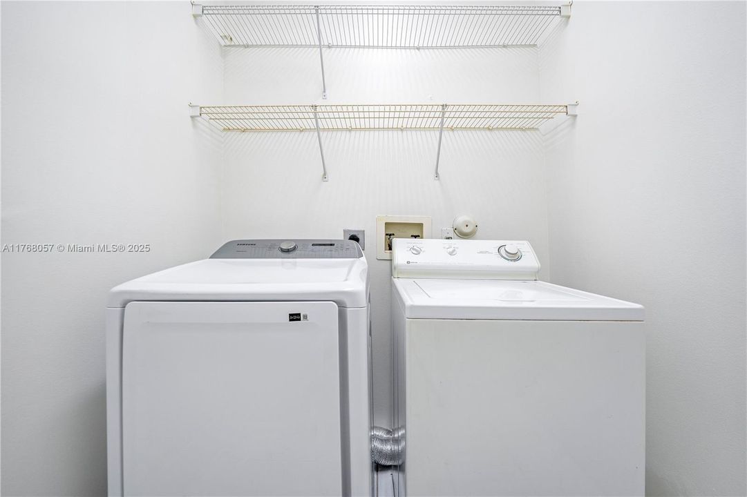 Recently Sold: $558,900 (3 beds, 2 baths, 1694 Square Feet)