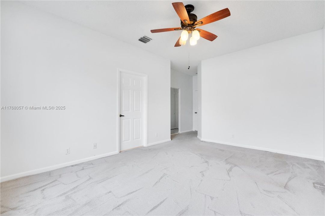 Recently Sold: $558,900 (3 beds, 2 baths, 1694 Square Feet)