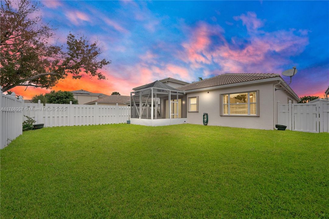 Recently Sold: $558,900 (3 beds, 2 baths, 1694 Square Feet)