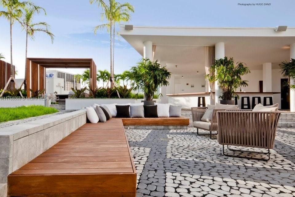 Недавно арендовано: $6,300 (2 спален, 2 ванн, 1128 Квадратных фут)