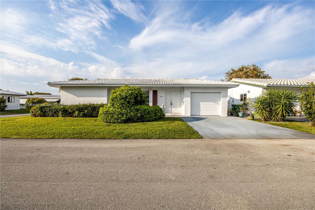 Recently Sold: $349,999 (2 beds, 2 baths, 1682 Square Feet)