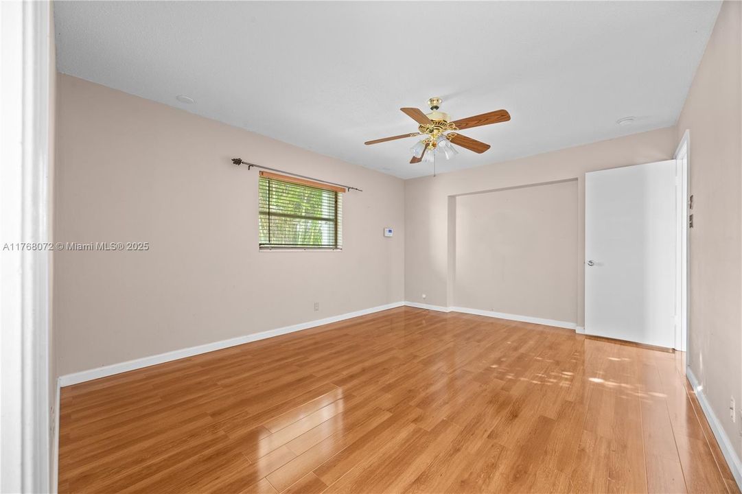 Recently Sold: $349,999 (2 beds, 2 baths, 1682 Square Feet)