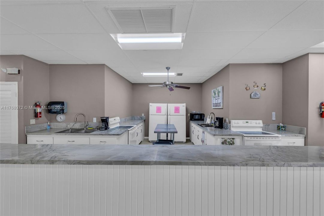 Recently Sold: $349,999 (2 beds, 2 baths, 1682 Square Feet)