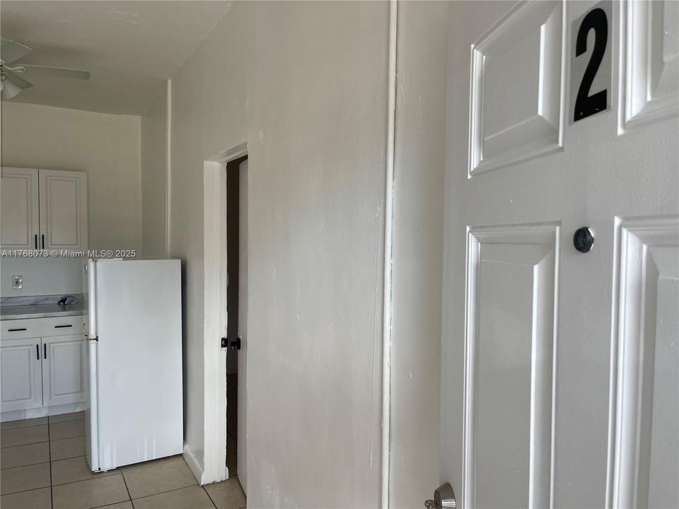 Recently Rented: $1,200 (1 beds, 1 baths, 2495 Square Feet)